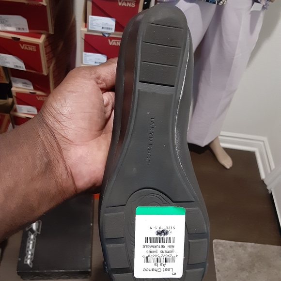 Taryn Rose - Picture 6 of 9